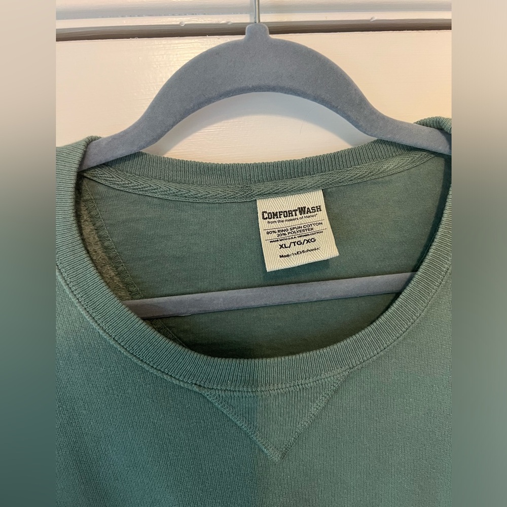 Nature backs sweatshirt - Picture 3 of 3